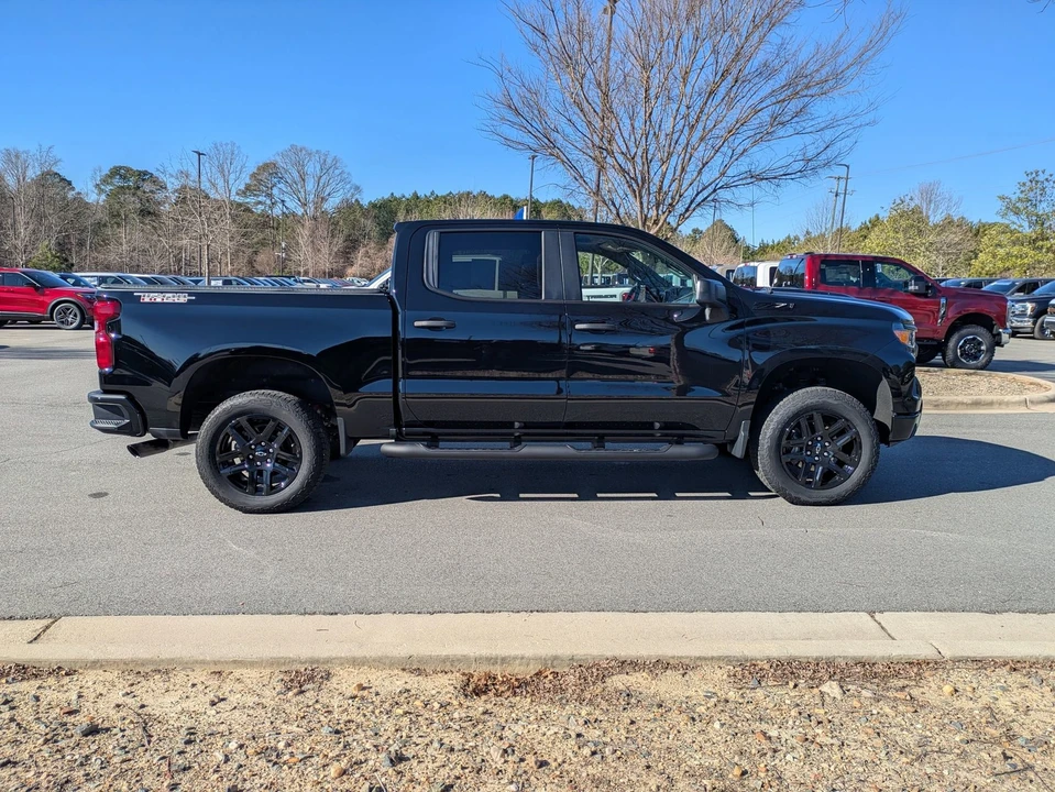 2025 Chevrolet Silverado 4th Gen - Image 3 of 21