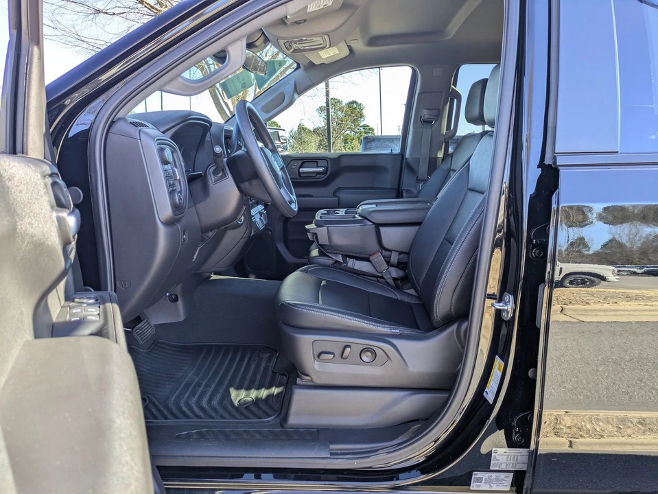 2025 Chevrolet Silverado 4th Gen - Image 13 of 21