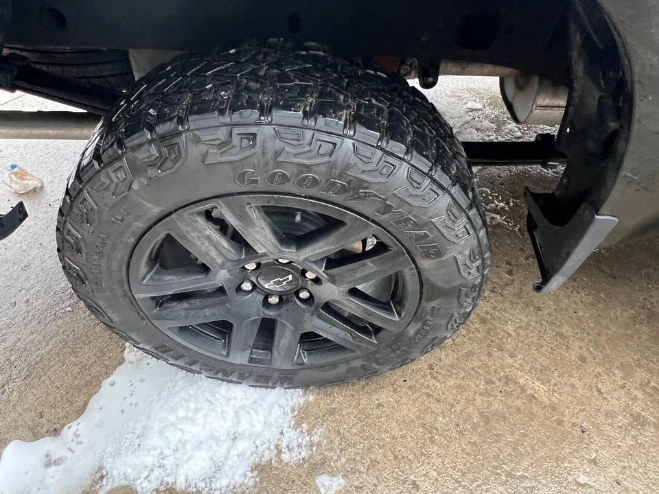 2025 Chevrolet Silverado 4th Gen - Image 11 of 21