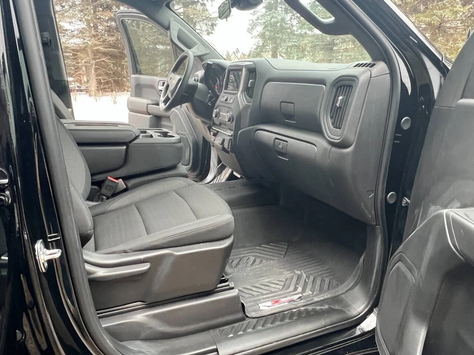 2025 Chevrolet Silverado 4th Gen - Image 17 of 21