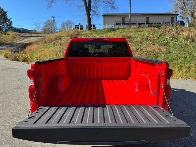 2025 Chevrolet Silverado 4th Gen - Image 8 of 12