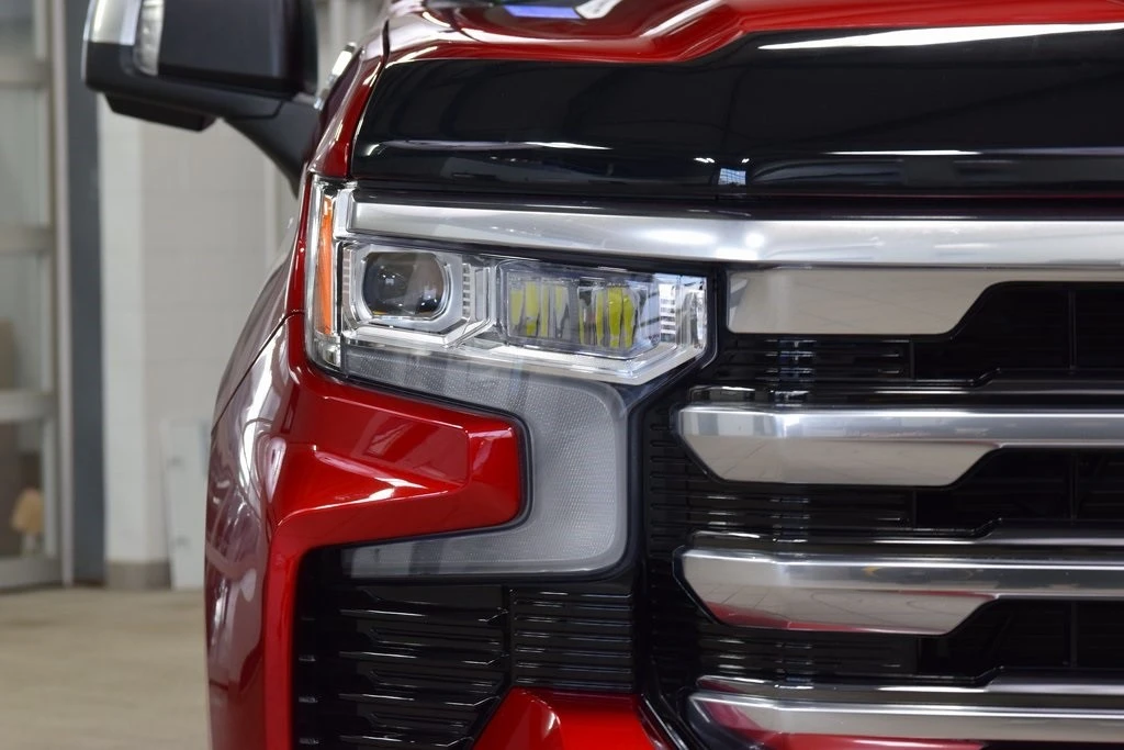 2025 Chevrolet Silverado 4th Gen - Image 12 of 21