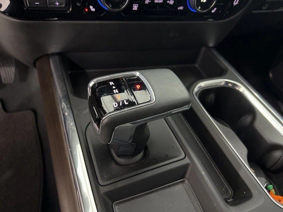 2025 Chevrolet Silverado 4th Gen - Image 16 of 21
