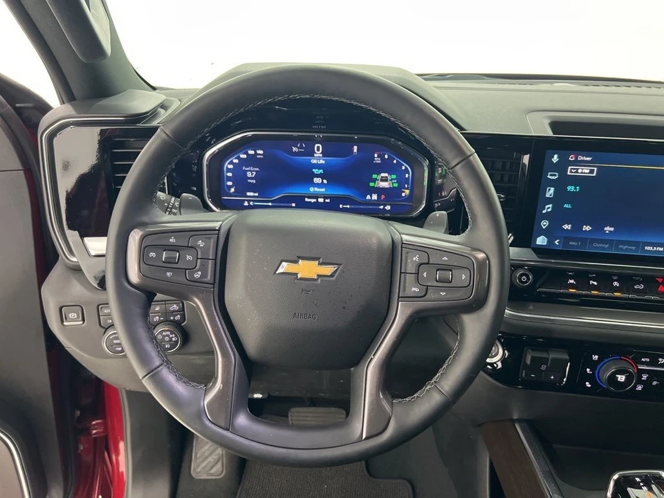 2025 Chevrolet Silverado 4th Gen - Image 10 of 21