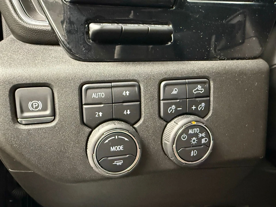 2025 Chevrolet Silverado 4th Gen - Image 16 of 21