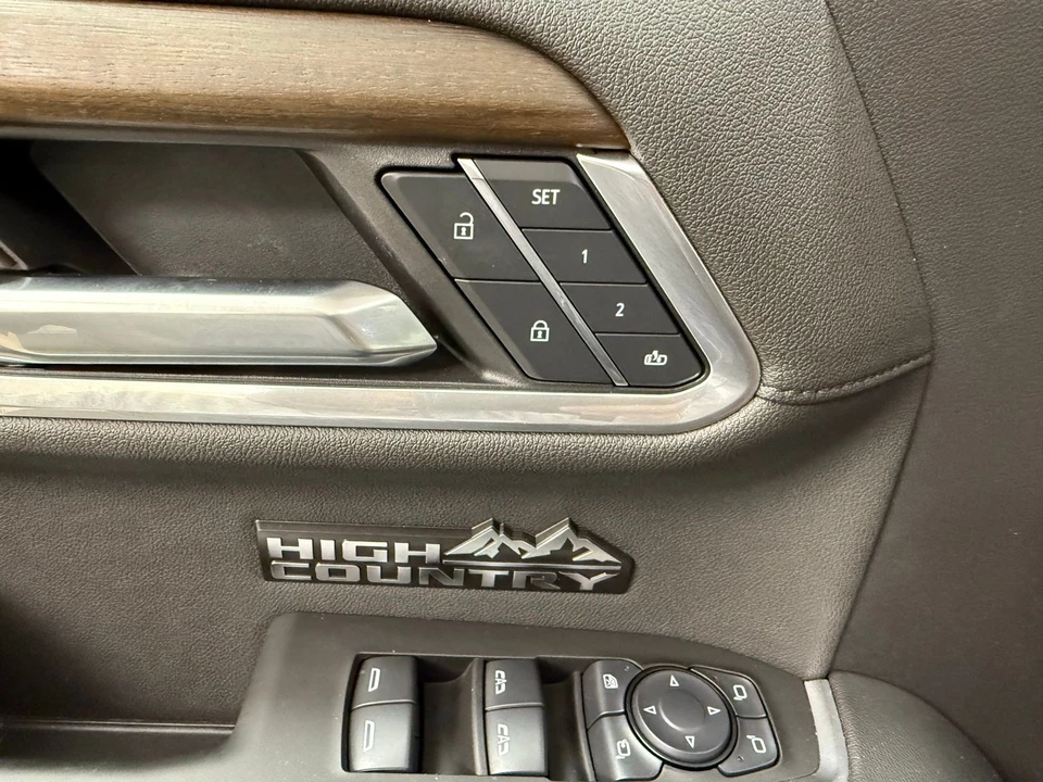 2025 Chevrolet Silverado 4th Gen - Image 14 of 21