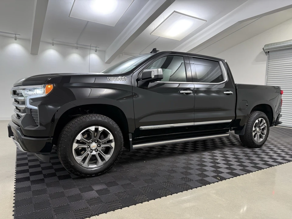 2025 Chevrolet Silverado 4th Gen - Image 3 of 12