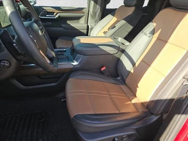 2025 Chevrolet Silverado 4th Gen - Image 16 of 18