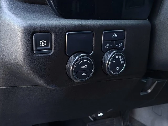 2025 Chevrolet Silverado 4th Gen - Image 17 of 21