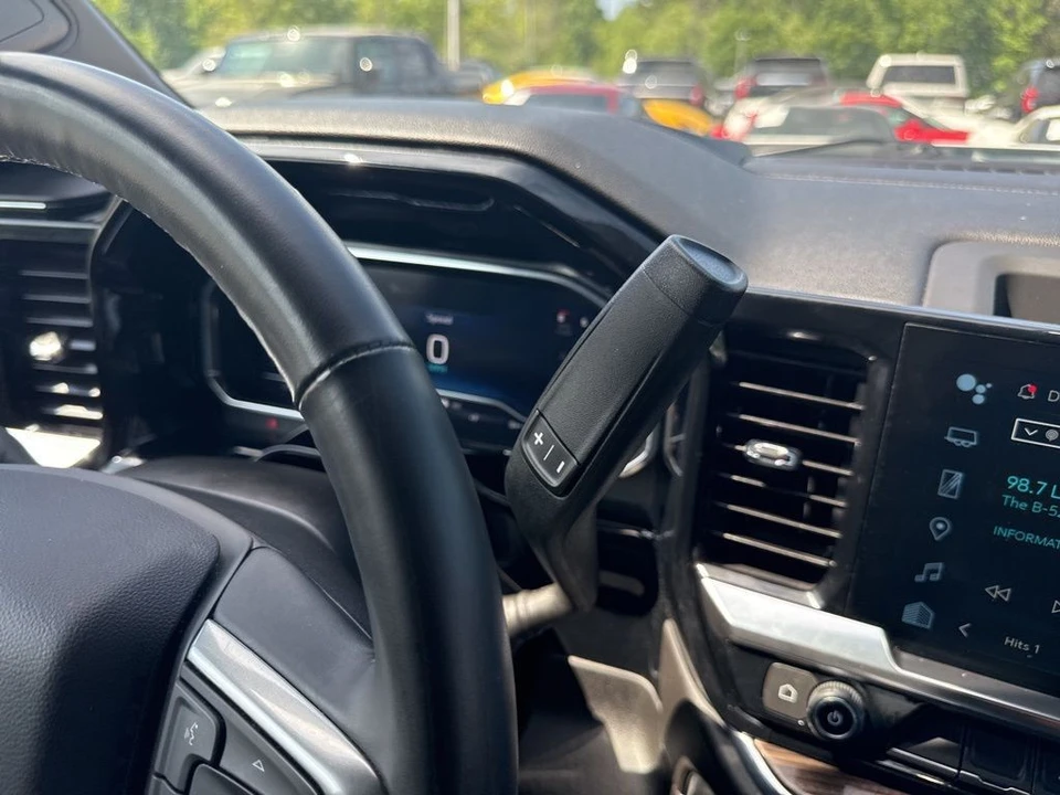 2025 Chevrolet Silverado 4th Gen - Image 16 of 21