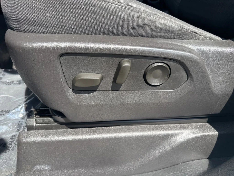 2025 Chevrolet Silverado 4th Gen - Image 10 of 21