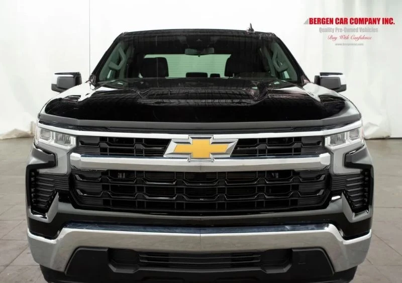 2025 Chevrolet Silverado 4th Gen - Image 2 of 12