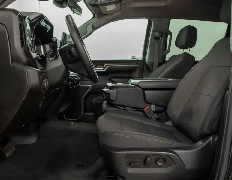 2025 Chevrolet Silverado 4th Gen - Image 9 of 12