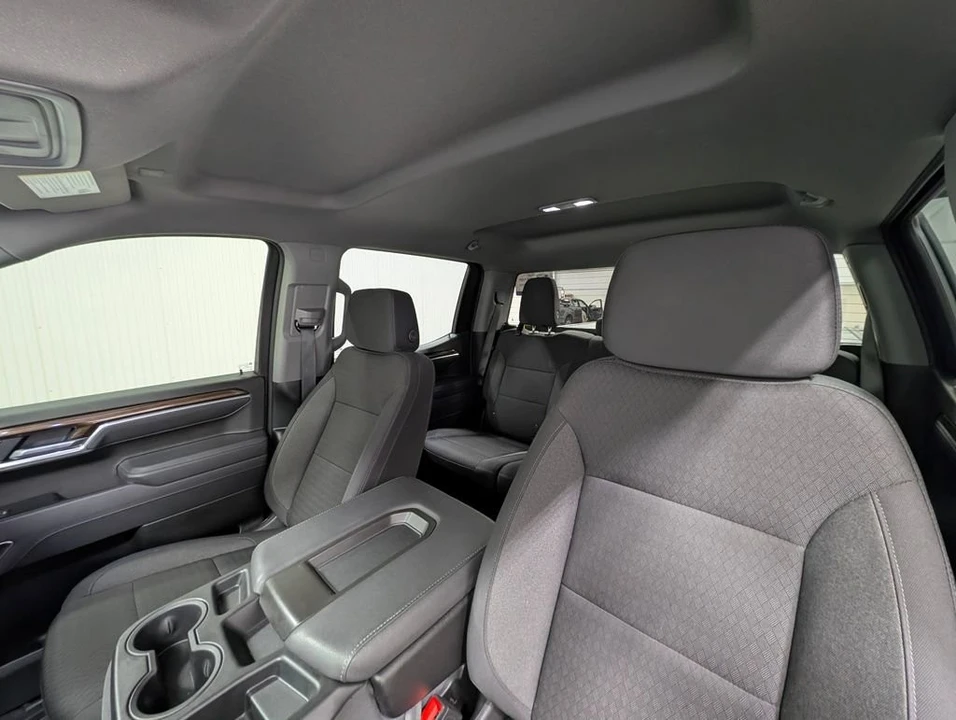 2025 Chevrolet Silverado 4th Gen - Image 4 of 12