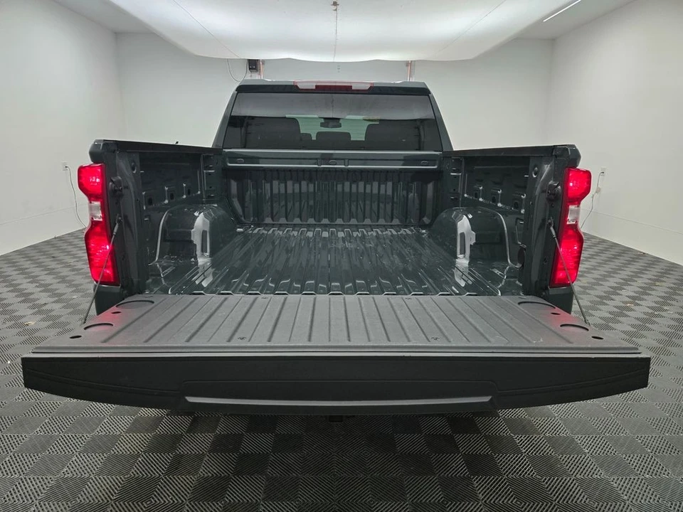 2025 Chevrolet Silverado 4th Gen - Image 10 of 12