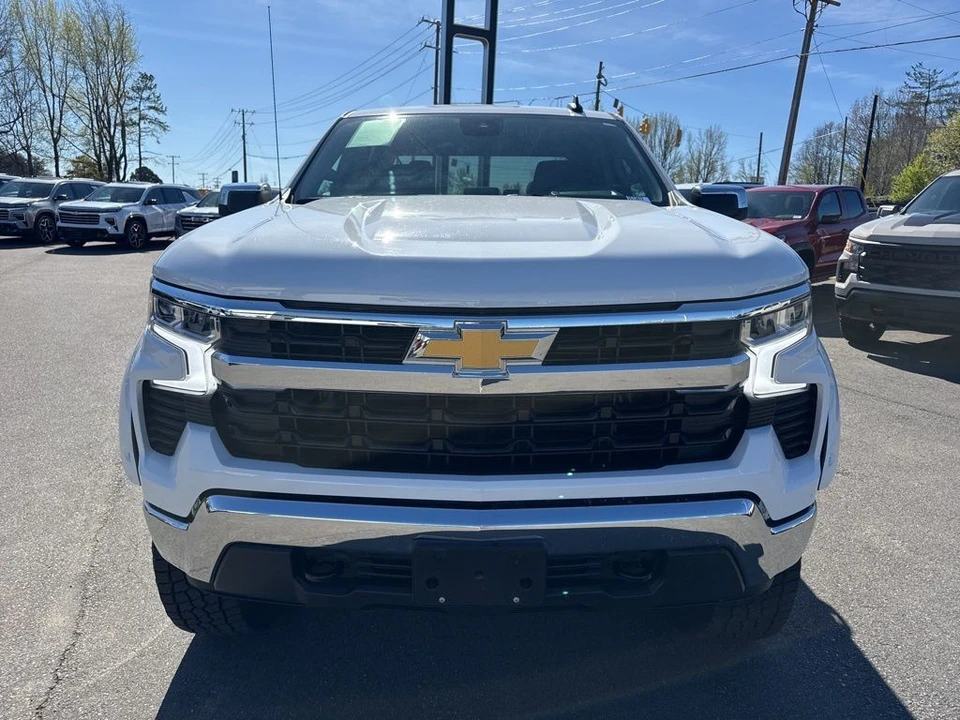 2025 Chevrolet Silverado 4th Gen - Image 8 of 21
