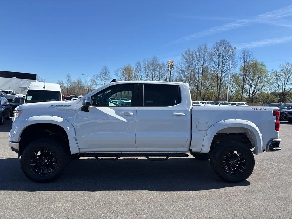 2025 Chevrolet Silverado 4th Gen - Image 3 of 21