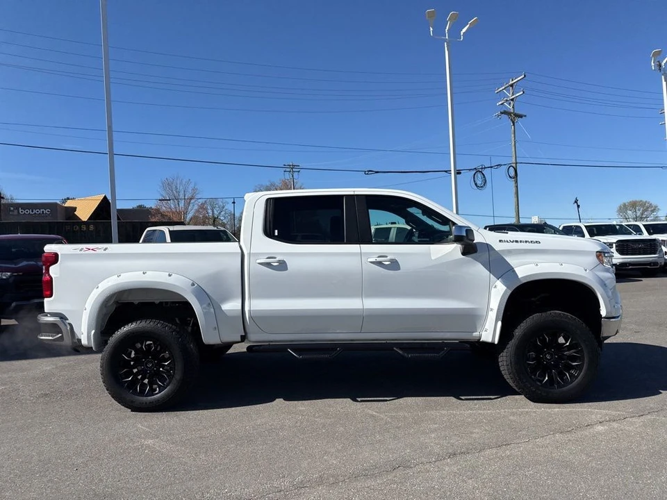 2025 Chevrolet Silverado 4th Gen - Image 7 of 21