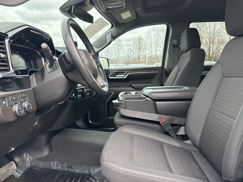 2025 Chevrolet Silverado 4th Gen - Image 9 of 12