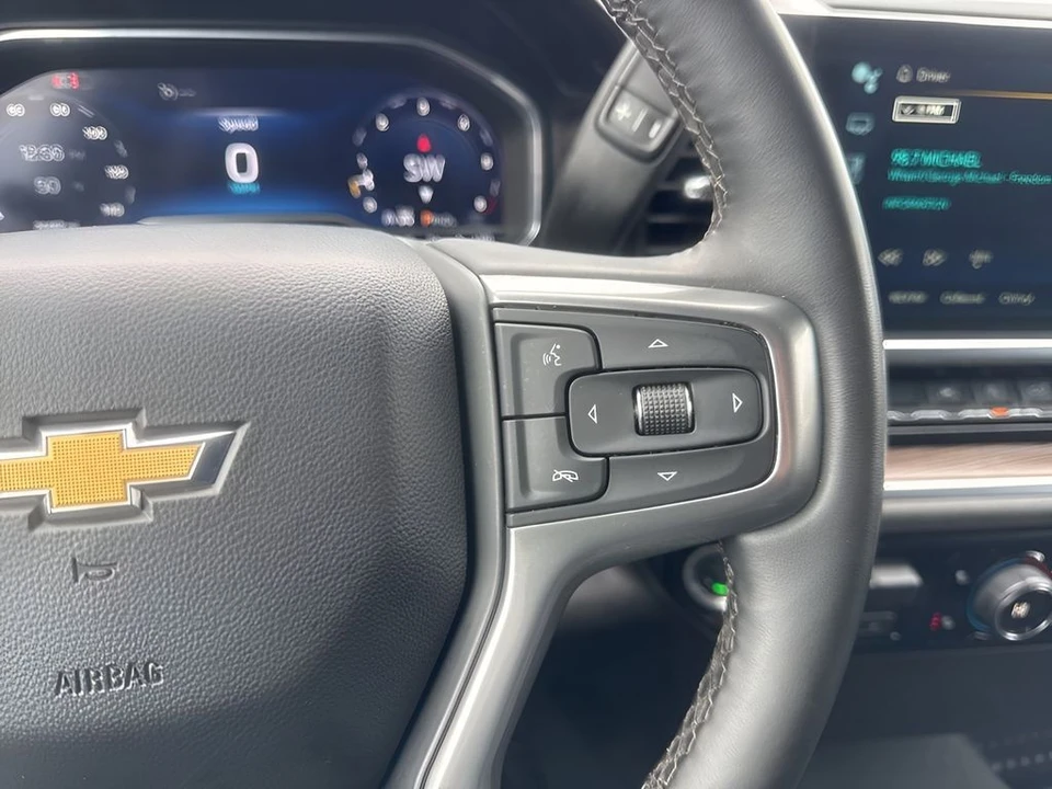 2025 Chevrolet Silverado 4th Gen - Image 15 of 21