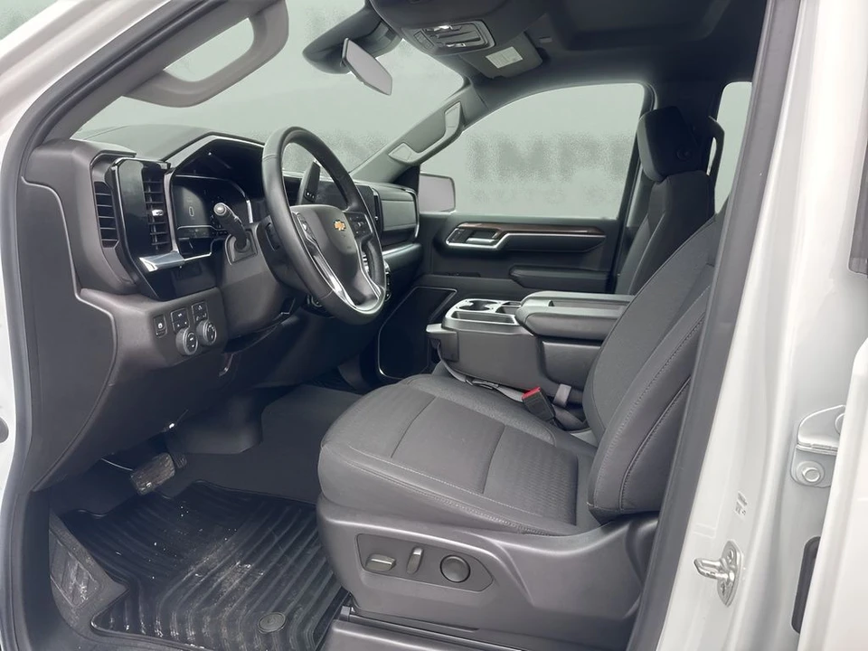 2025 Chevrolet Silverado 4th Gen - Image 9 of 12