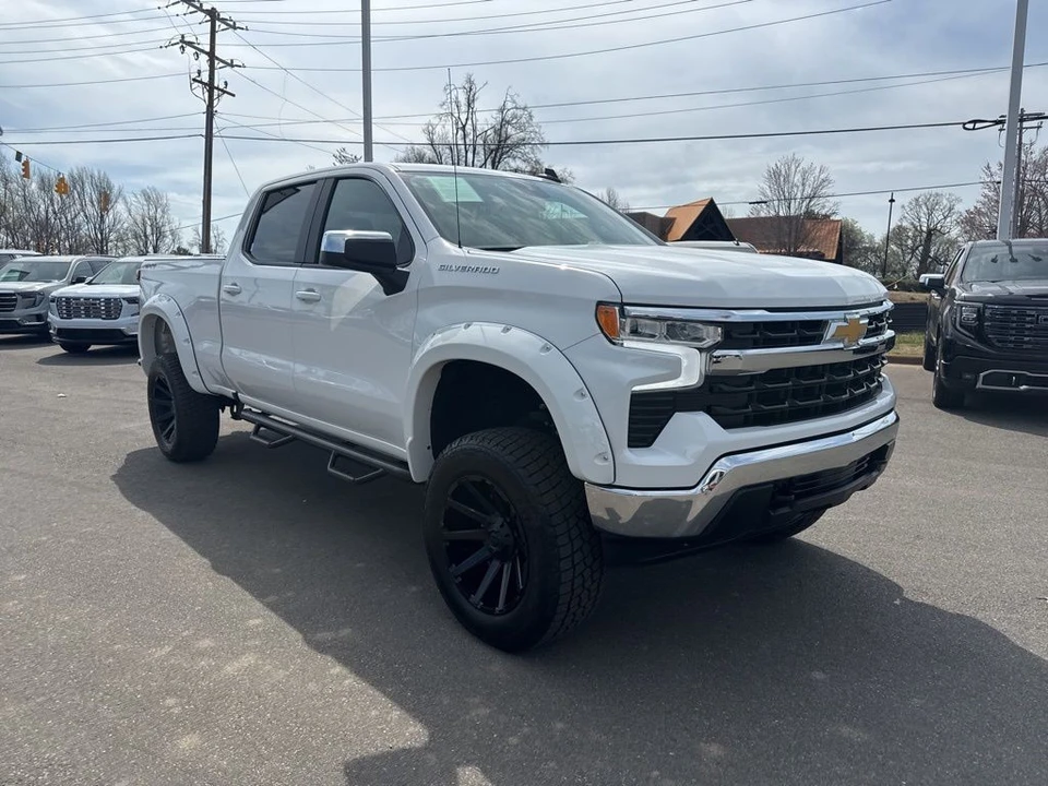 2025 Chevrolet Silverado 4th Gen - Image 7 of 31