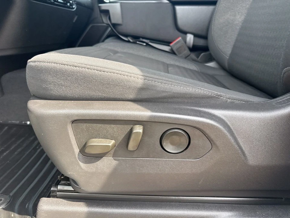 2025 Chevrolet Silverado 4th Gen - Image 10 of 31