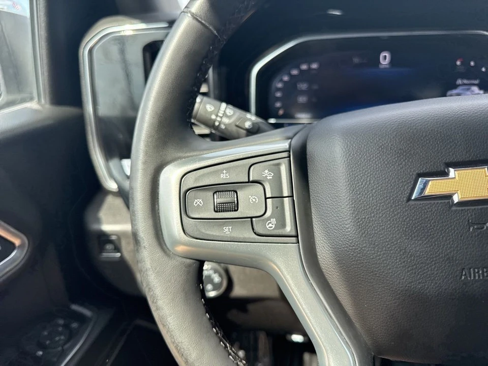 2025 Chevrolet Silverado 4th Gen - Image 15 of 31