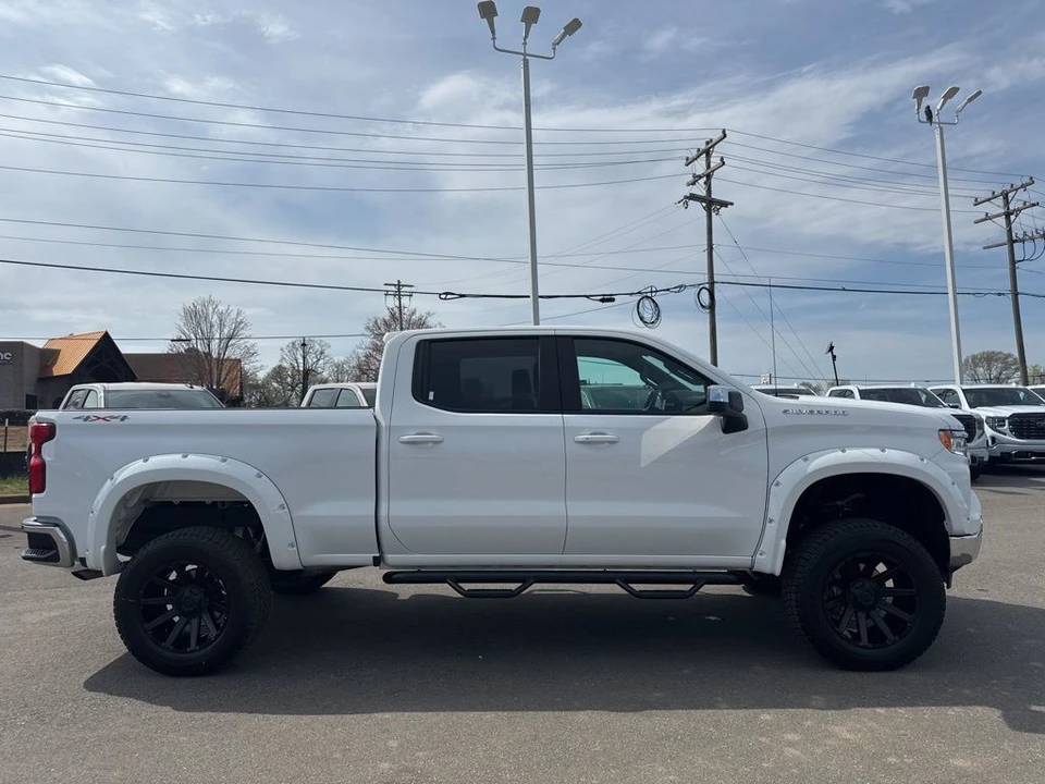 2025 Chevrolet Silverado 4th Gen - Image 6 of 21