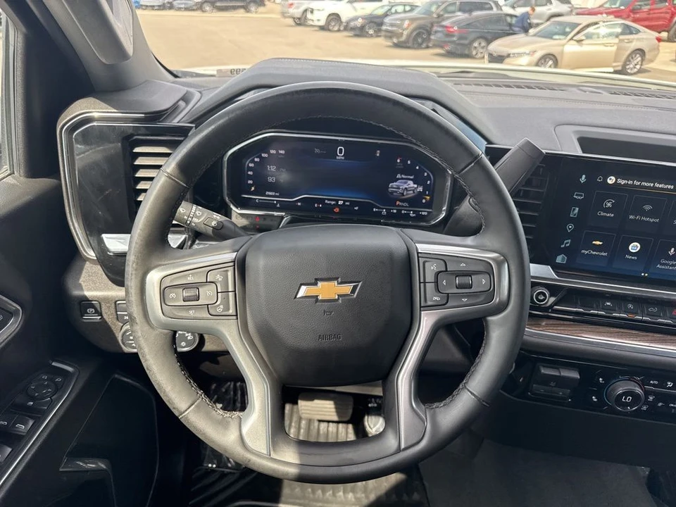 2025 Chevrolet Silverado 4th Gen - Image 14 of 21