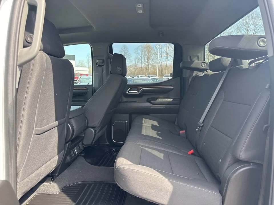 2025 Chevrolet Silverado 4th Gen - Image 11 of 21