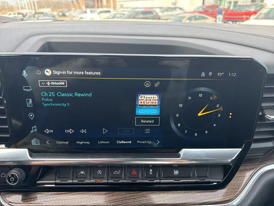 2025 Chevrolet Silverado 4th Gen - Image 18 of 31