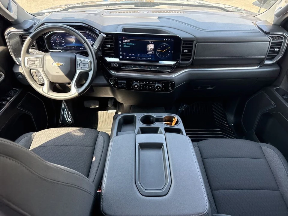 2025 Chevrolet Silverado 4th Gen - Image 13 of 21