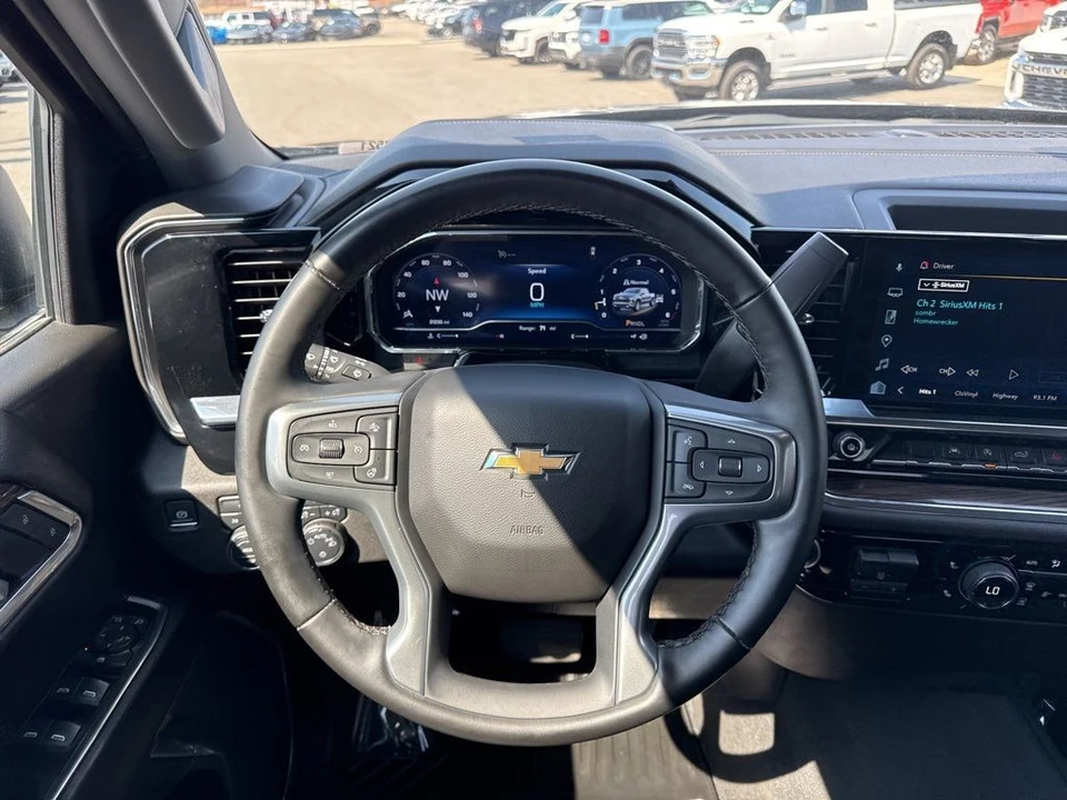 2025 Chevrolet Silverado 4th Gen - Image 14 of 21