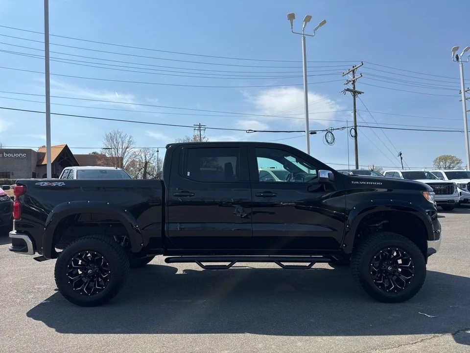 2025 Chevrolet Silverado 4th Gen - Image 6 of 21