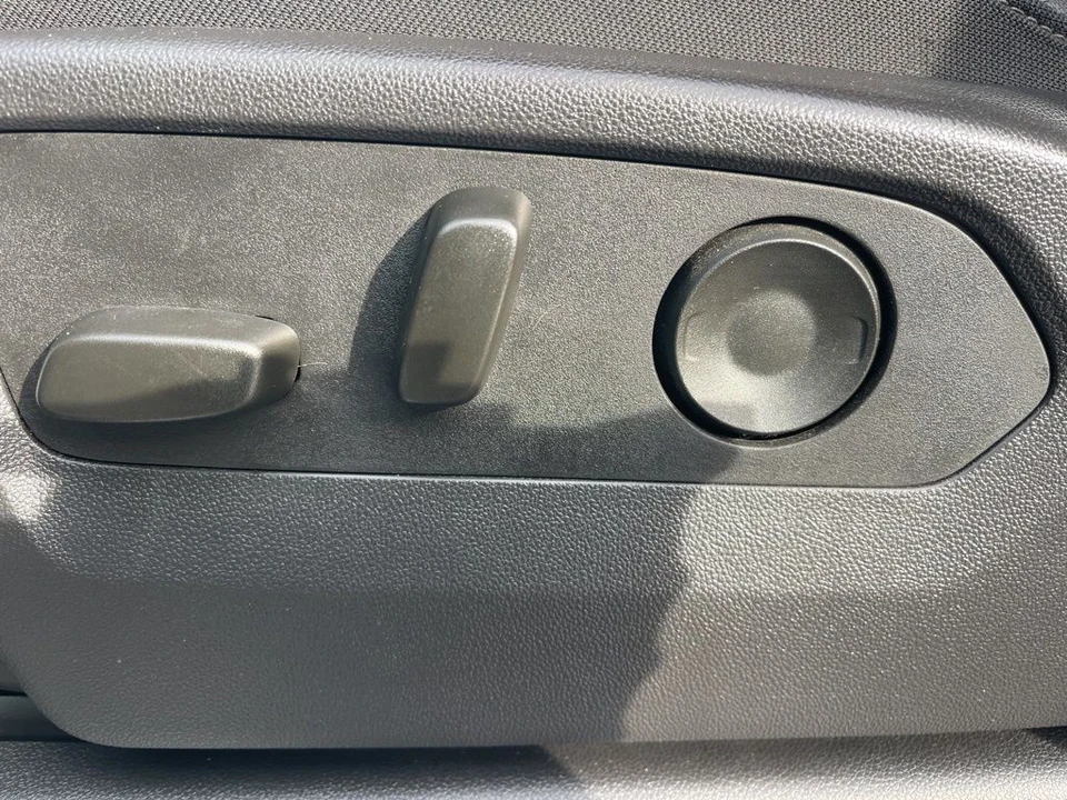 2025 Chevrolet Silverado 4th Gen - Image 11 of 12