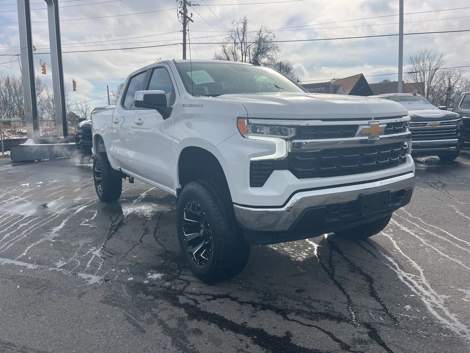 2025 Chevrolet Silverado 4th Gen - Image 7 of 12