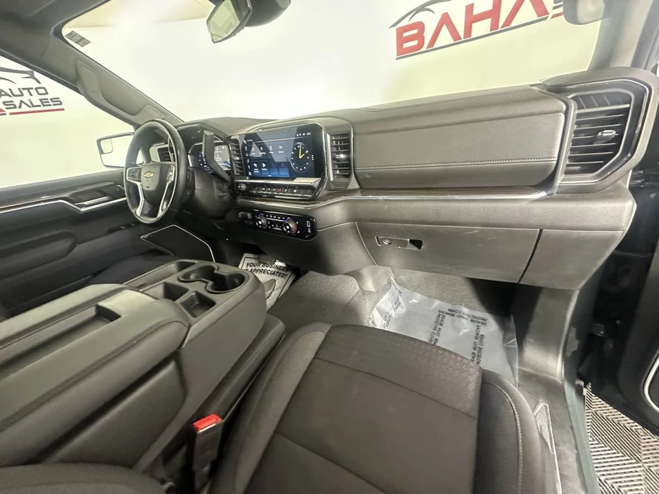 2025 Chevrolet Silverado 4th Gen - Image 19 of 21