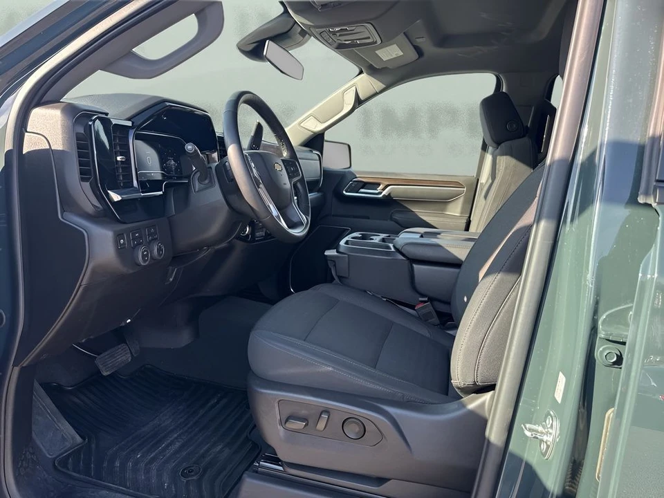 2025 Chevrolet Silverado 4th Gen - Image 9 of 12