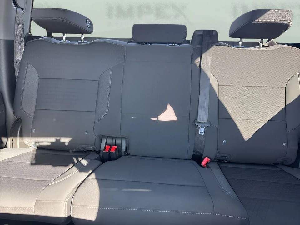 2025 Chevrolet Silverado 4th Gen - Image 11 of 12