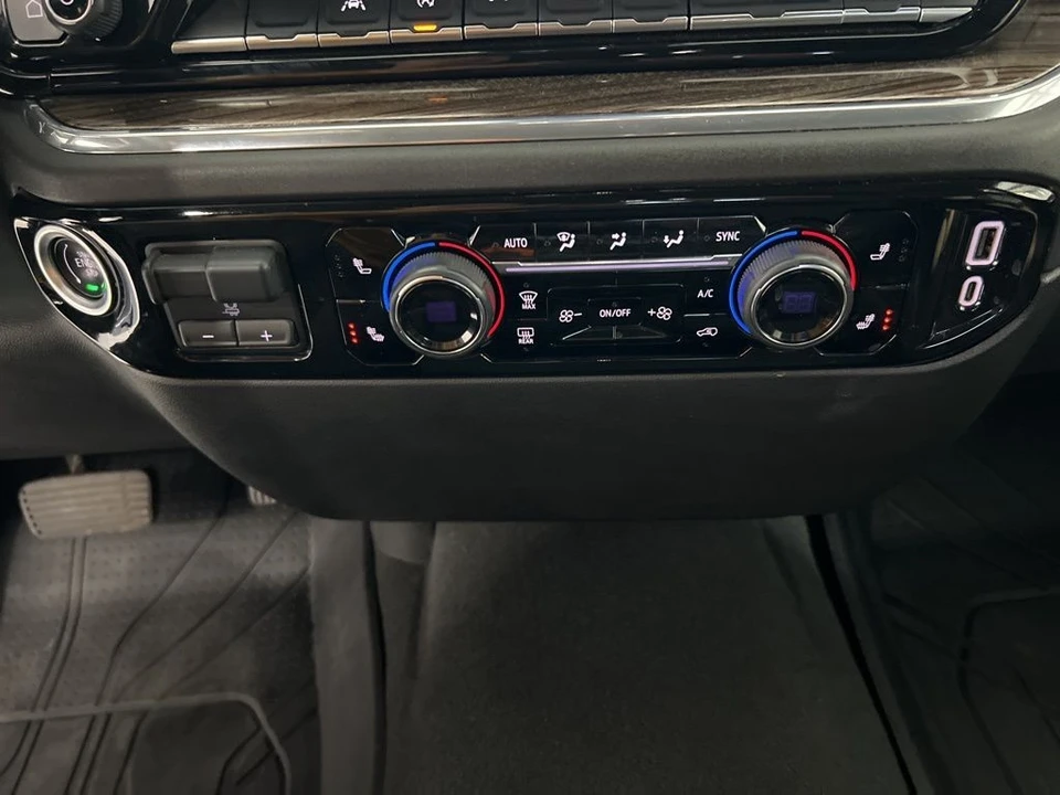 2025 Chevrolet Silverado 4th Gen - Image 17 of 21