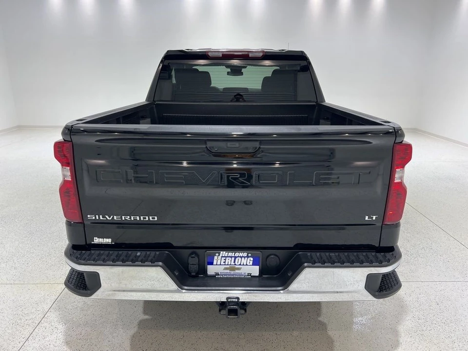 2025 Chevrolet Silverado 4th Gen - Image 4 of 30