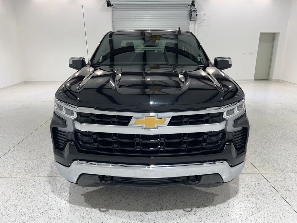 2025 Chevrolet Silverado 4th Gen - Image 8 of 30