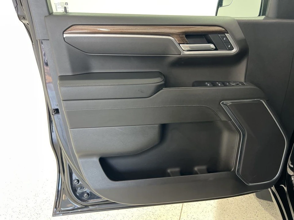 2025 Chevrolet Silverado 4th Gen - Image 21 of 21