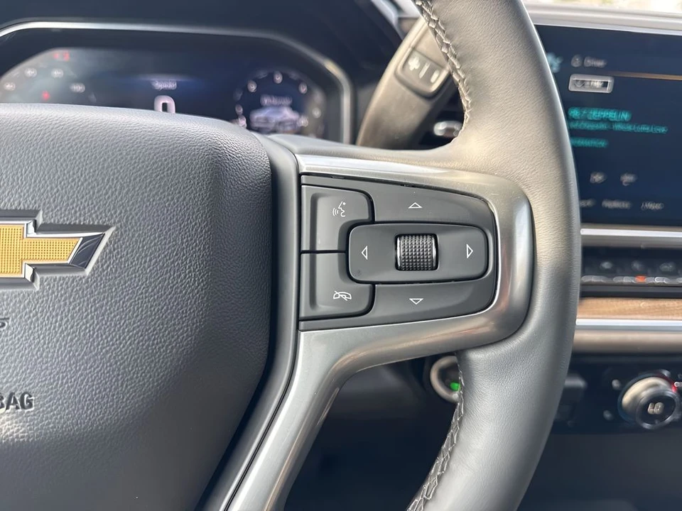 2025 Chevrolet Silverado 4th Gen - Image 15 of 21