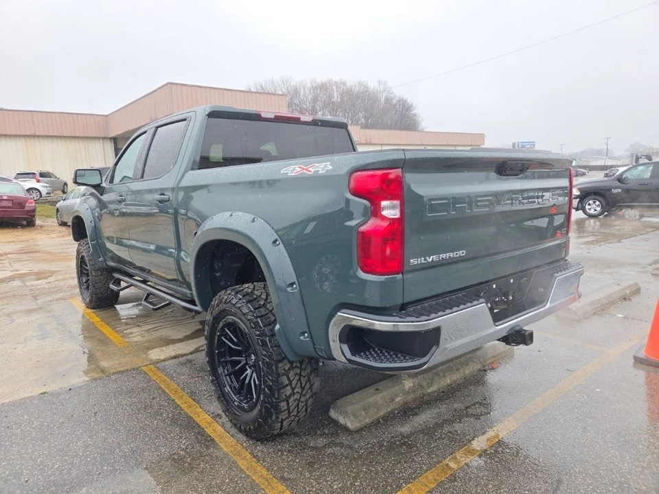 2025 Chevrolet Silverado 4th Gen - Image 4 of 4