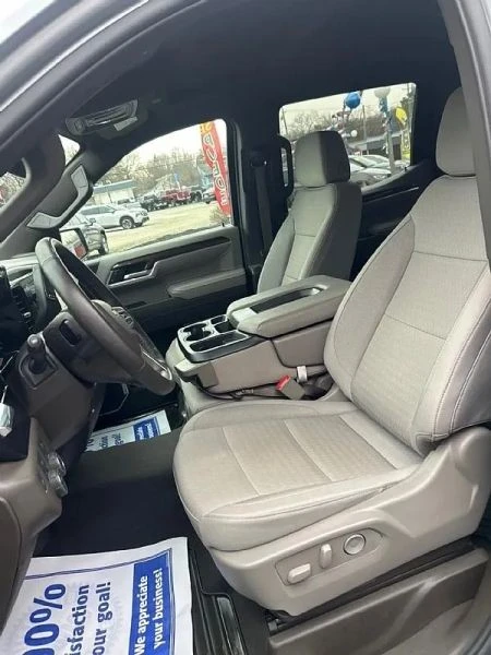 2025 Chevrolet Silverado 4th Gen - Image 6 of 12