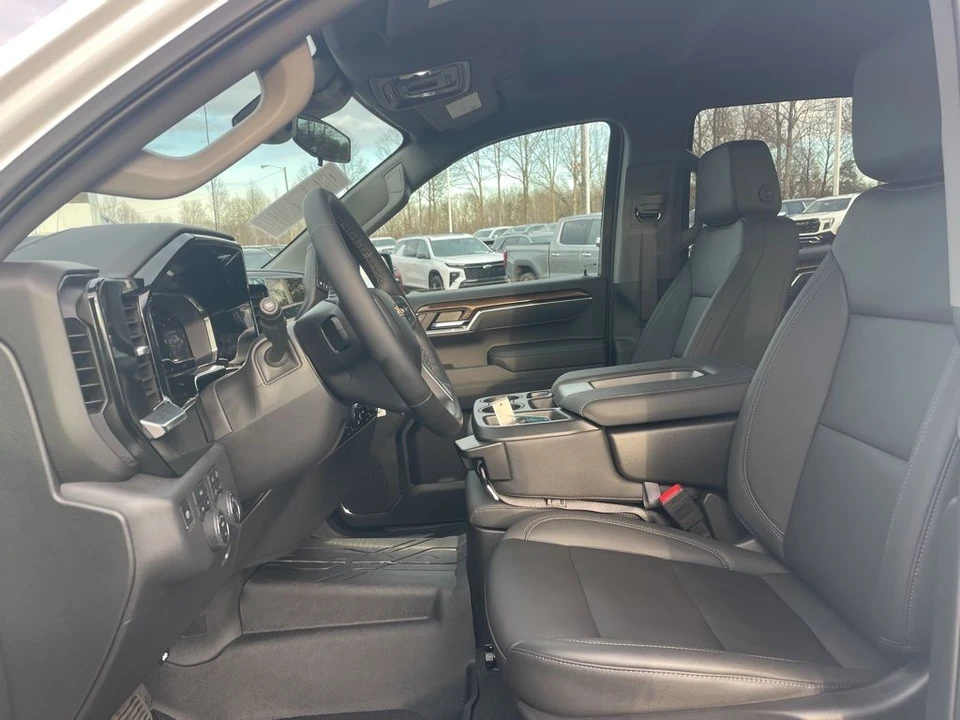 2025 Chevrolet Silverado 4th Gen - Image 10 of 16