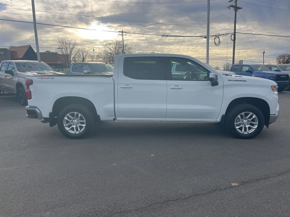 2025 Chevrolet Silverado 4th Gen - Image 6 of 16