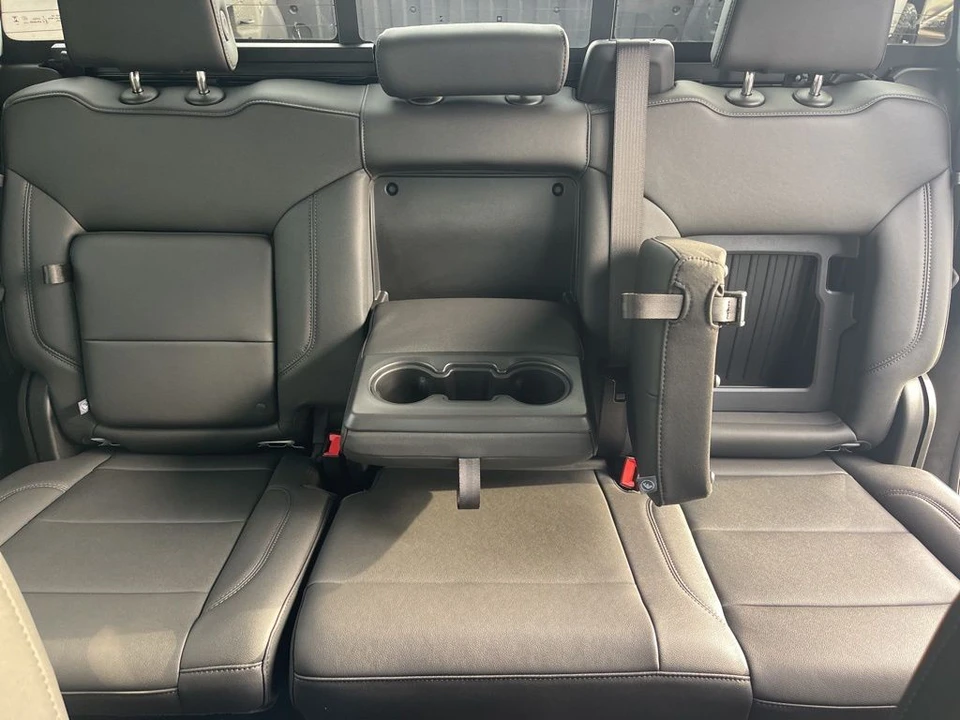 2025 Chevrolet Silverado 4th Gen - Image 15 of 16